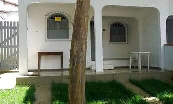 Imagem 2: Casa para aluguel possui 140 metros quadrados com 4 quartos em Barra do Sahy - Aracruz - E