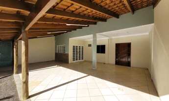 Imagem 2: Sobrado para aluguel com 130 m² com 04 quartos no Bairro Santa Rosa - Uberlândia - MG