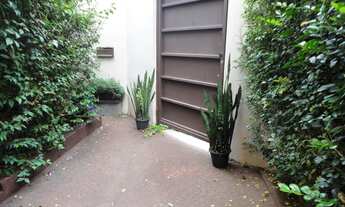 Imagem 2: Sobrado para aluguel tem 299 metros quadrados com 4 quartos em Chácara Inglesa - São Paulo