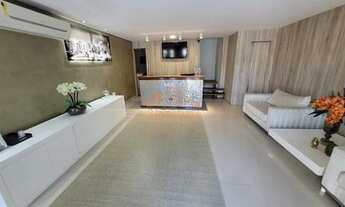 Imagem 4: Sala com acabamento de primeira linha com aprox. 30m² de área total, ótima localização pró