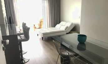 Imagem 2: Alugo apto com 57 m2, 1 quarto, 1 banheiro, 1 vaga, andar alto mobiliado, vista mar