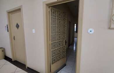 Imagem 2: Apartamento com 2 dormitórios para alugar, 60 m² por R$ 1.825,00/mês - Centro - Niterói/RJ