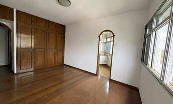 Imagem 4: Apartamento amplo em excelente localização