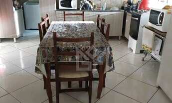 Imagem 5: Casa no bairro São Luiz em Gravataí com amplo terreno e ótima área externa