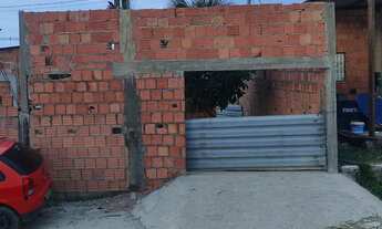 Imagem: Terreno todo murado plano no ponto de construção