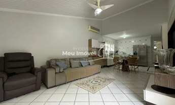 Imagem 2: Casa 4 dorm, escritório, na melhor região do Pio Corrêa, APENAS 450m do colégio Marista