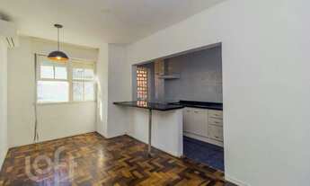 Imagem 2: Apartamento à venda em Petrópolis com 67 m², 3 quartos, 1 vaga