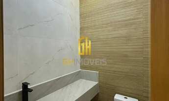 Imagem 2: Casa com 3 suítes plenas no Jardins Capri