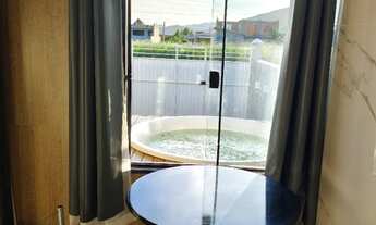 Imagem 3: Casa com spa na Passagem do Maciambú, 2 quartos