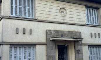 Imagem 2: Casa histórica no coração de Garibaldi, em frente à Igreja Matriz