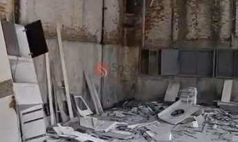 Imagem 2: Galpão na Penha com 340 m² e terreno de 768 m²