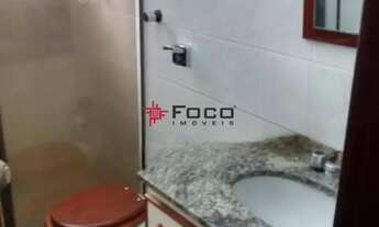 Imagem 7: Excelente casa com piscina / Jardim das Industrias / 04 dormitórios sendo 1 suíte / 96 m²