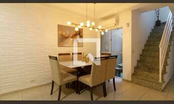 Imagem 7: Casa à Venda - Vila Guilhermina, 3 Quartos, 182 m2