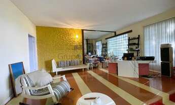 Imagem 2: Casa Térrea - Jardim Esplanada II - 3 Dormitórios - 280m²