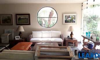 Imagem: SOBRADO - ALTO DE PINHEIROS - SP