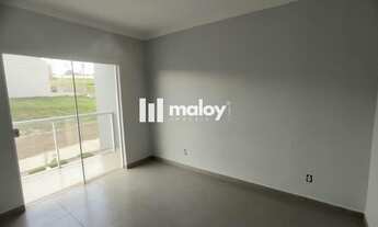 Imagem 3: Sobrado para Venda em Cascavel, Universitário, 2 dormitórios, 1 suíte, 1 banheiro, 2 vagas