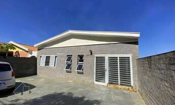 Imagem: Linda casa com 2 dormitórios à venda