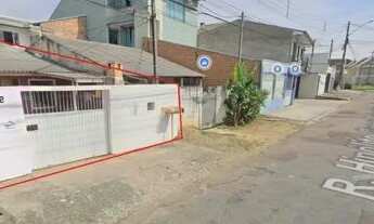 Imagem: Saraju imóveis vende lote com 2 casas térreas