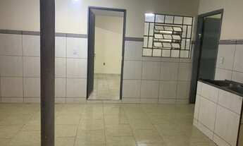 Imagem 2: Alugo pequena casa J. América