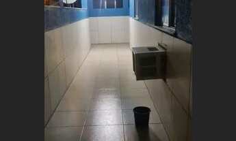 Imagem 2: Aluga-se quitinetes em inhoaiba próximo a rua Seabra filho e estação de inhoaiba