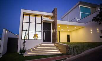 Imagem: Ref. CON35 - Casa Linear de Alto Padrão