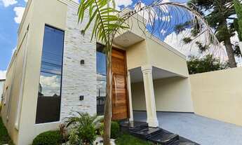 Imagem 2: Essa linda casa térrea de 169 m² privativos é ideal para quem busca localização, tranquili