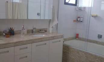 Imagem 5: Apartamento para venda possui 245 metros quadrados com 4 quartos em Aclimação - São Paulo