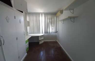 Imagem 7: Apartamento para aluguel possui 80 metros quadrados com 3 quartos armários sala área servi