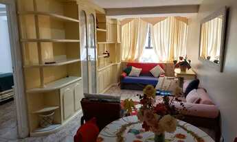 Imagem 2: Centro Apartamento frente reformado recentemente decorado completamente mobiliado