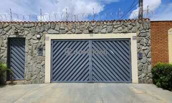 Imagem 2: Casa Térrea Centro Casa bastante ampla, ótima localização, ideal para consultórios médico