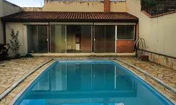 Imagem: Casa de 3 quartos para alugar no bairro