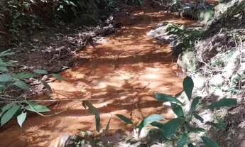 Imagem 7: Bela chácara com córrego e vista das montanhas no Altiplano Leste