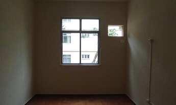 Imagem 7: Apartamento com 74 m2 com 2 quartos e em ótimo estado e com split em um dos quartos