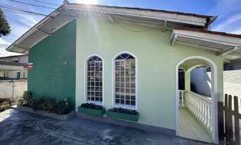 Imagem 3: Casa comercial para aluguel possui 90 m² com 3 quartos em Centro - Palhoça - SC