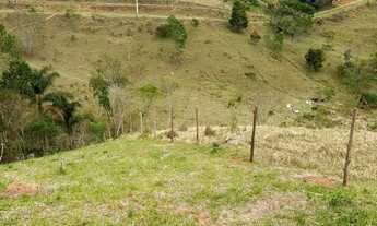 Imagem 4: Terreno com riacho em Igaratá