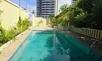 Imagem 3: CONDOMÍNIO DOS ADVOGADOS, 250m2 , 2 SUÍTES COM CLOSET, VARANDA, PISCINA, JARDIM, 4 VAGAS