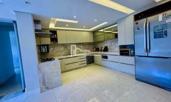 Imagem 6: Casa a Venda no Bairro Santa Amélia com 4 Quartos, sendo 3 Suítes, Piscina e Sauna