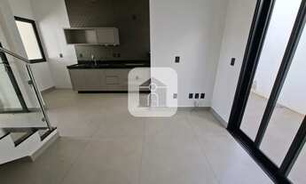 Imagem 2: Casa estilo sobrado para locação no bairro Grand Ville