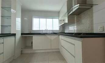 Imagem 11: Casa à venda ou para alugar com 4 quartos, sendo 4 suítes, no condomínio Lago da Boa Vista