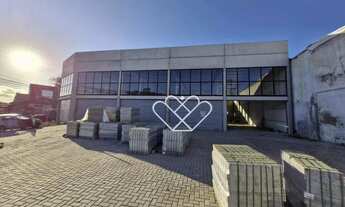 Imagem 2: Loja Comercial no Parque dos Anjos: Espaço Amplo para Seu Negócio Crescer