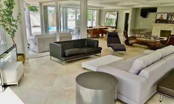 Imagem 11: Casa para alugar em Santana de Parnaíba, Alphaville, com 4 suítes, com 700 m²