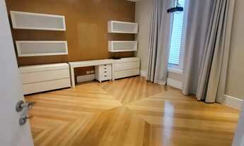 Imagem 6: Linda mansäo disponível para locação no coração de Alphaville