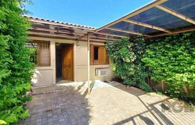 Imagem: Casa de 2 dormitórios localizada no bairro