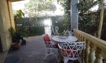 Imagem: Casa à venda, 7 quartos, 2 suítes, 3 vagas