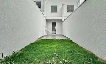 Imagem 2: Casa à Venda no bairro Jardim Leblon, 2 Quartos, Quintal e 2 Vagas