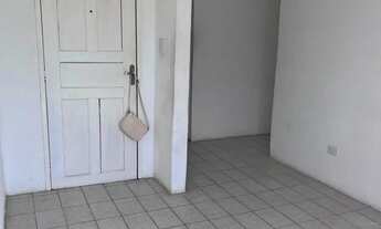 Imagem: Alugo apartamento 2 quartos e garagem 1.300,00