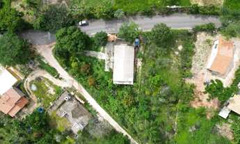 Imagem 3: O Paraíso em Ravena: Sítio de 1.041m² com Asfalto na Frente e Vista para a Serra da Piedad