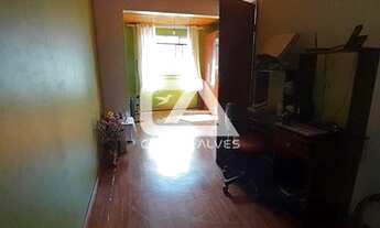 Imagem 5: Sobrado para Venda em Curitiba, Uberaba, 4 dormitórios, 1 suíte, 2 banheiros, 2 vagas