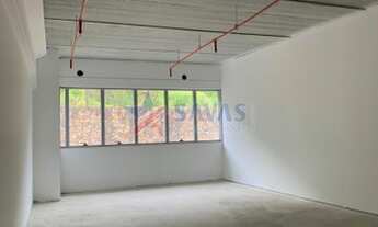 Imagem 5: ESPAÇOSA SALA COMERCIAL - SC 401 SQUARE CORPORATE