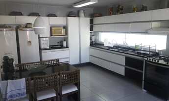 Imagem 7: Vendo Casa Duplex Toda Mobiliada com 5 Quartos Sendo 4 Suítes-Praia de Tamandaré